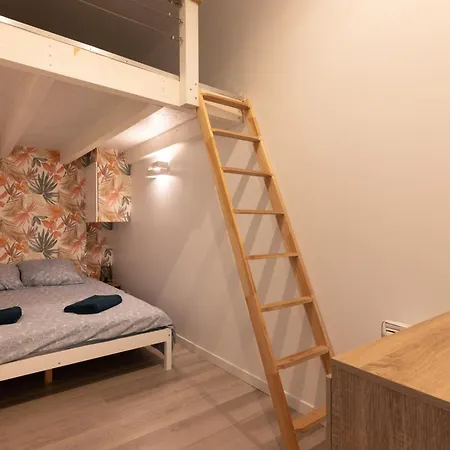 Le Reflet Des Pyrenees